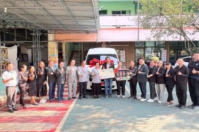 ประชาคมสามเสน ส่งมอบรถตู้เพื่อใช้เป็นสาธารณะส่วนกลางของประชา ... พารามิเตอร์รูปภาพ 1